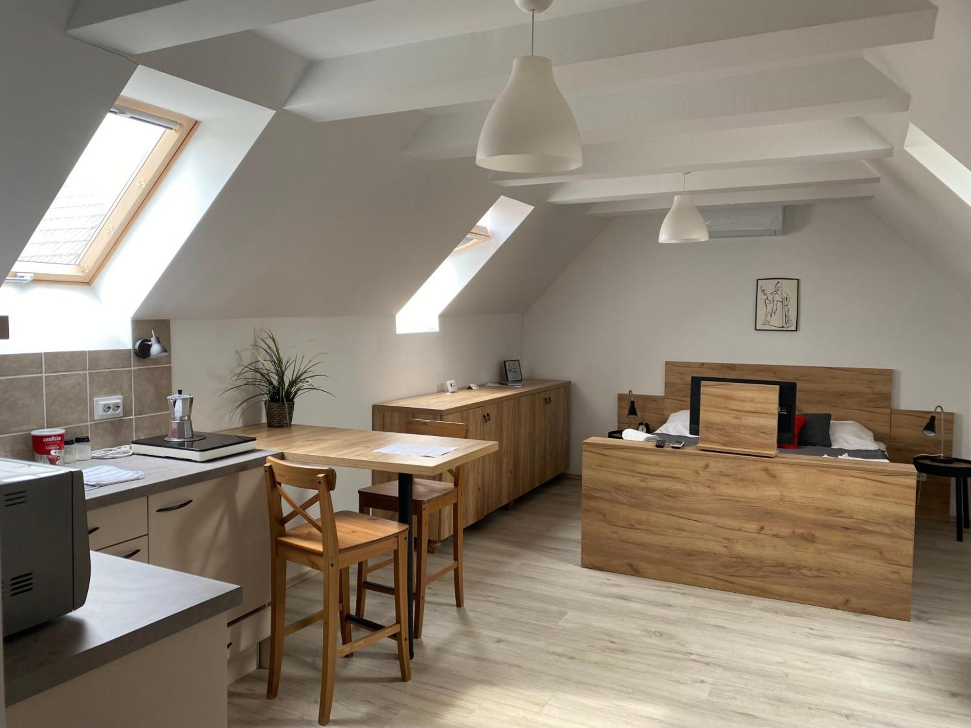 Vatus Apartmanhaz Vac Ngoại thất bức ảnh