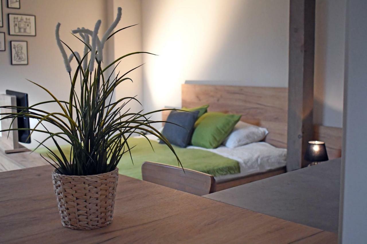 Vatus Apartmanhaz Vac Ngoại thất bức ảnh
